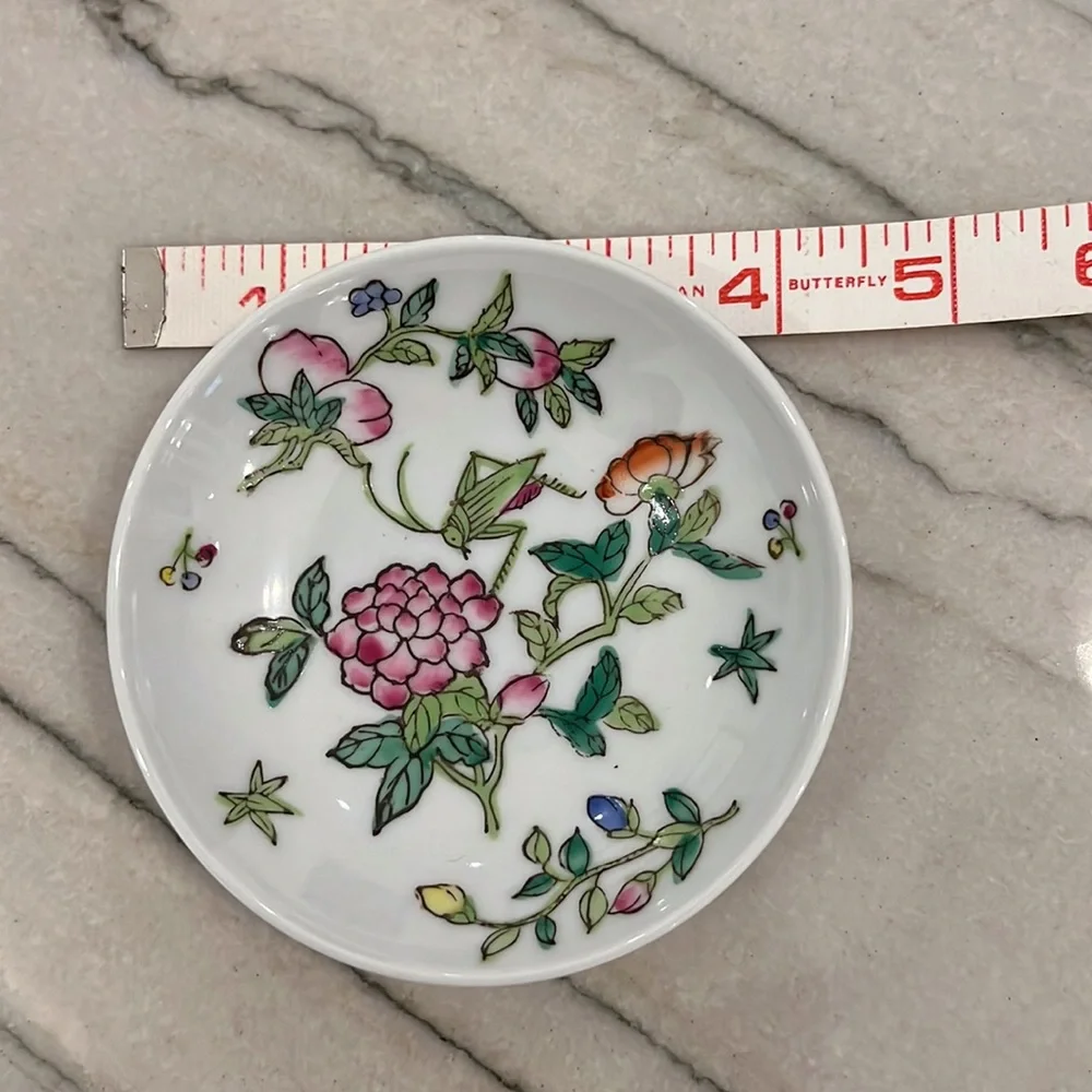 Crescent Court Hotel Made in Hong Kong Dish - Picture 13 of 13